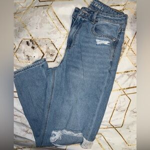 American Eagle, denim medium wash size 4 short
